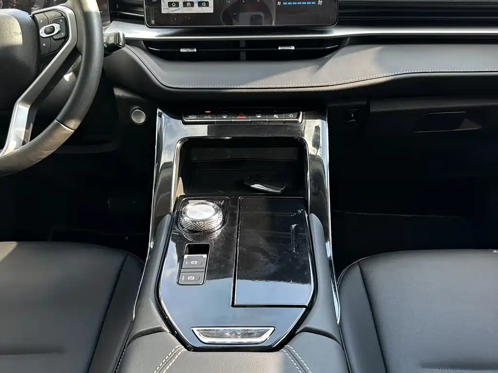 Haval H6 2023 — фото 12