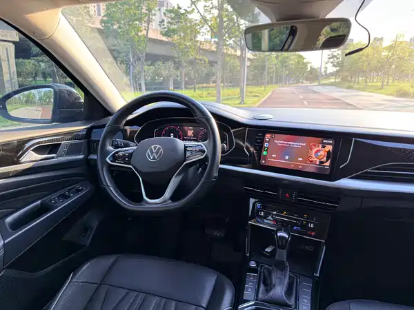 Volkswagen Passat 2022