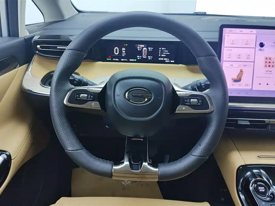 GAC Motor E8 PHEV 2024 — фото 15