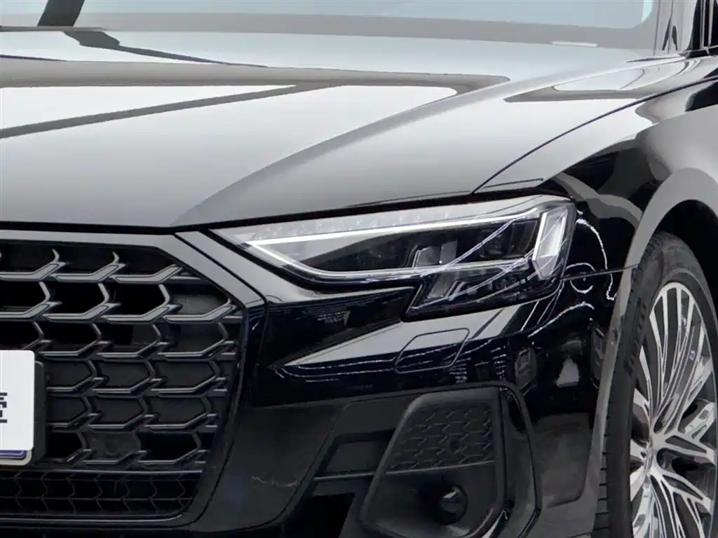 Audi A8 2023 — фото 3