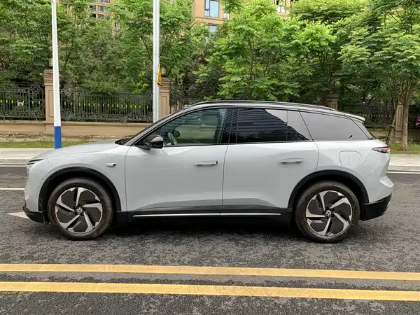 NIO ES6 2024