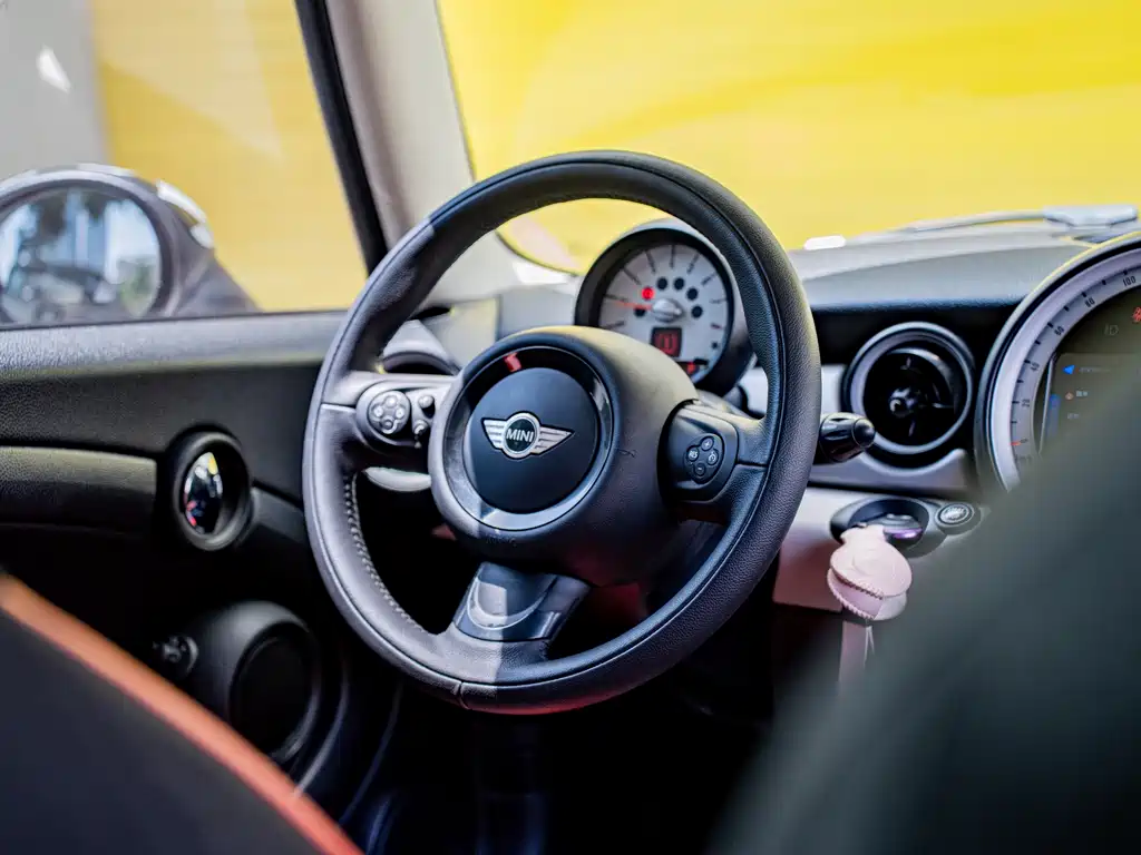 MINI Clubman 2013 — фото 14