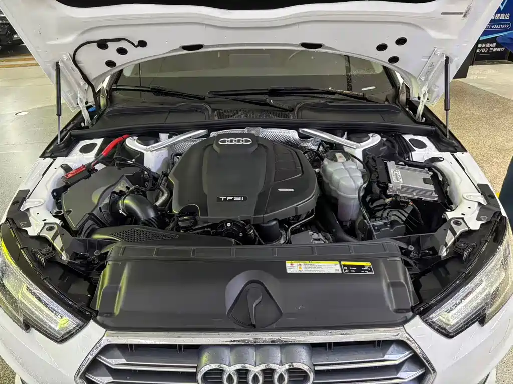 Audi A4L 2020 — фото 29
