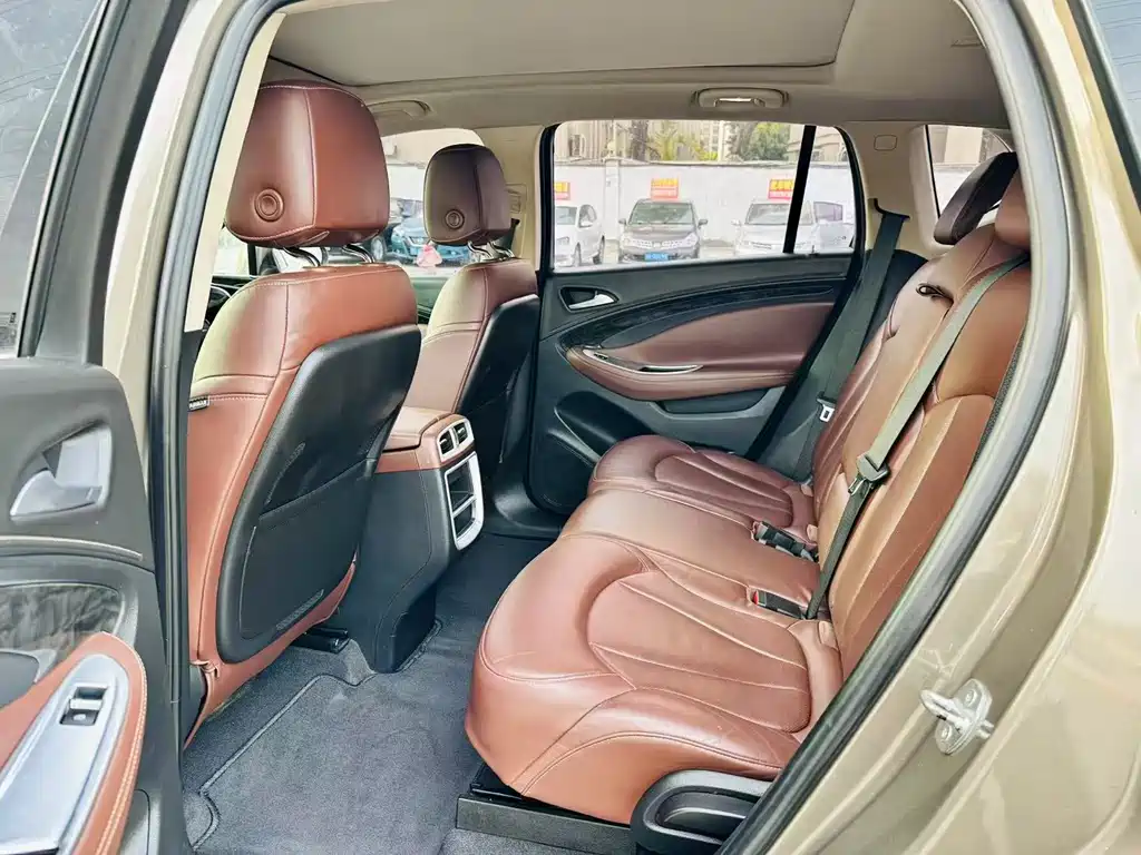 Buick Envision Plus 2016 — фото 9