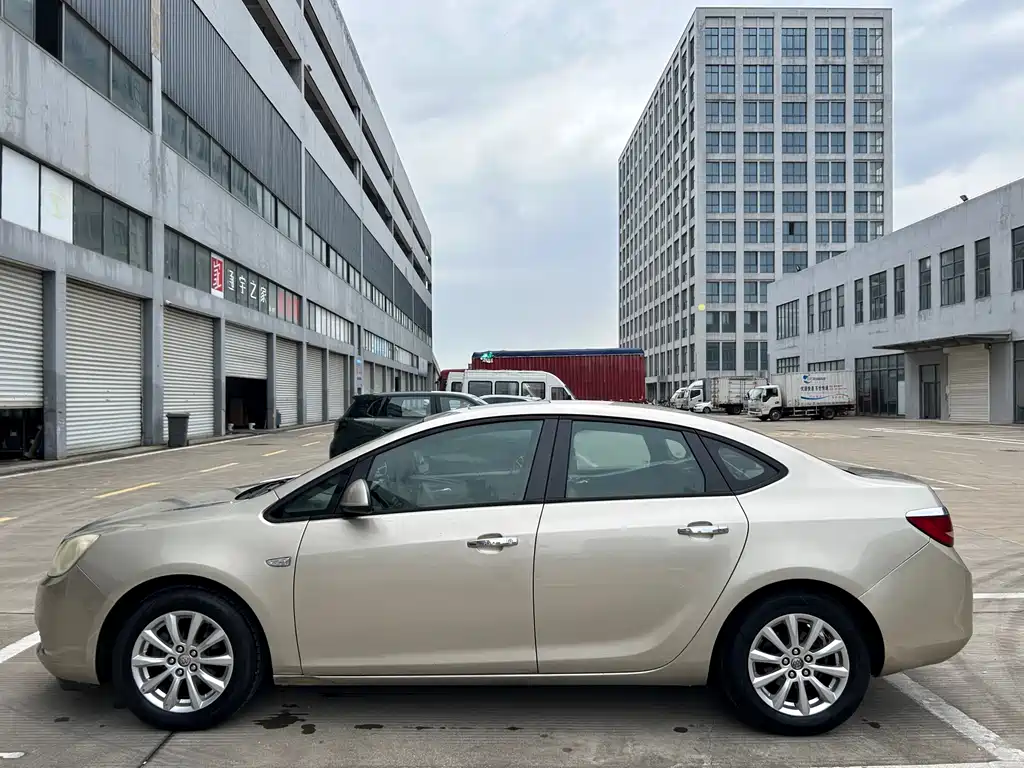 Buick Excelle GT 2014 — фото 3
