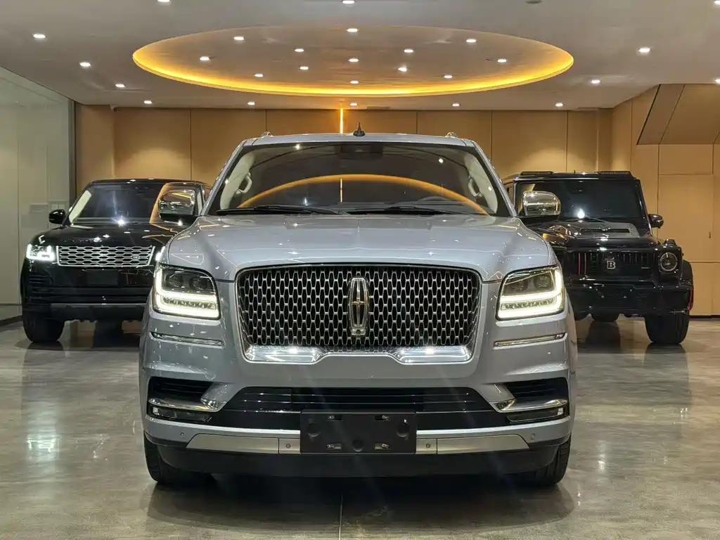 Lincoln Navigator 2019 — фото 1