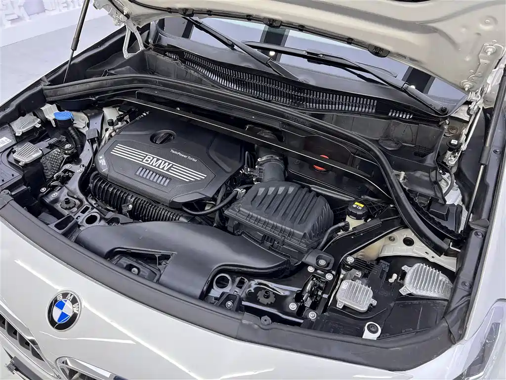 BMW X2 2021 — фото 11