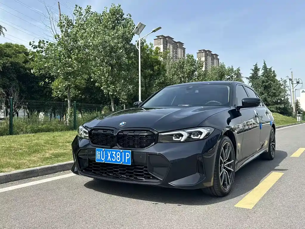 BMW 3 Series 2023 — фото 1