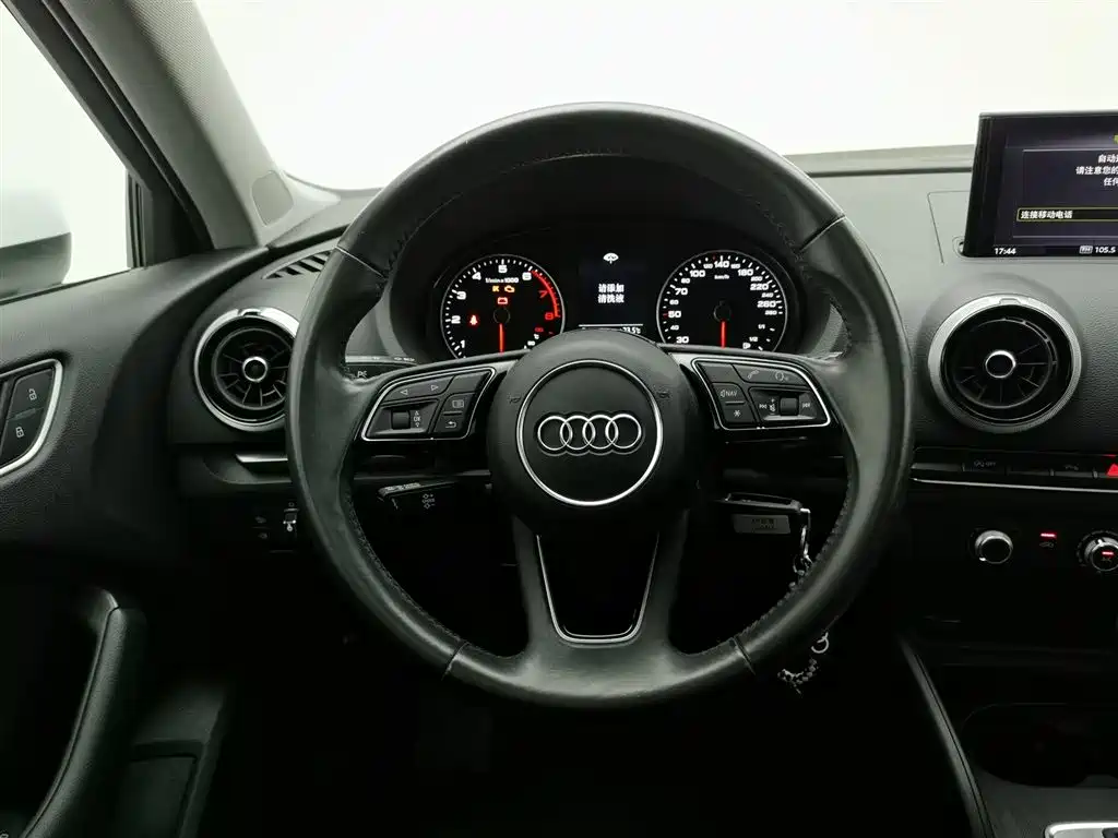 Audi A3 2020 — фото 11
