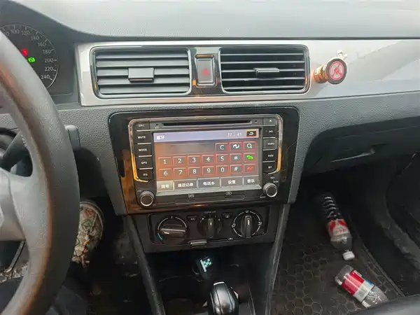 Volkswagen Santana 2015
