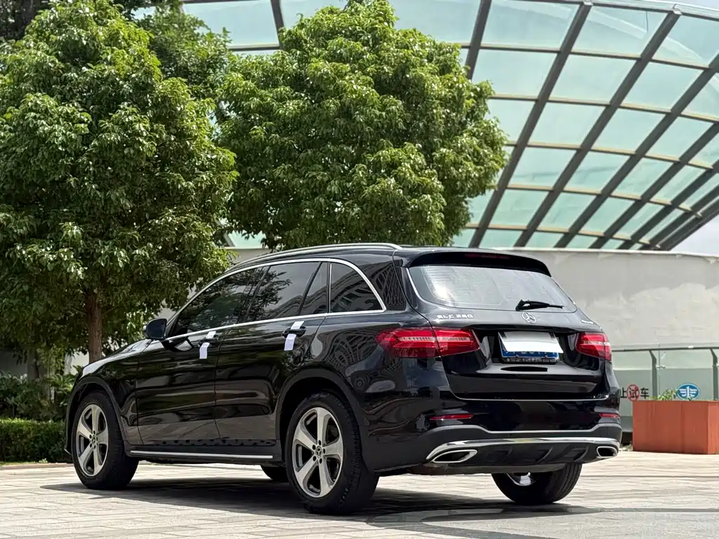 Mercedes-Benz GLC 2017 — фото 9
