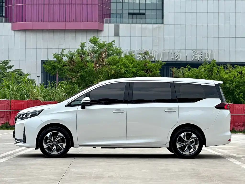 GAC Motor Trumpchi M6 2024 — фото 7