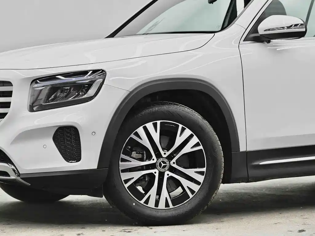 Mercedes-Benz GLB 2024 — фото 21