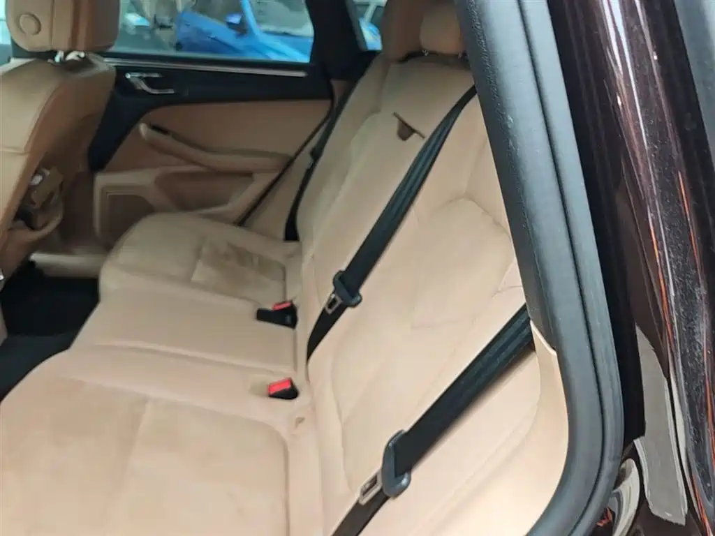 Porsche Macan 2019 — фото 17