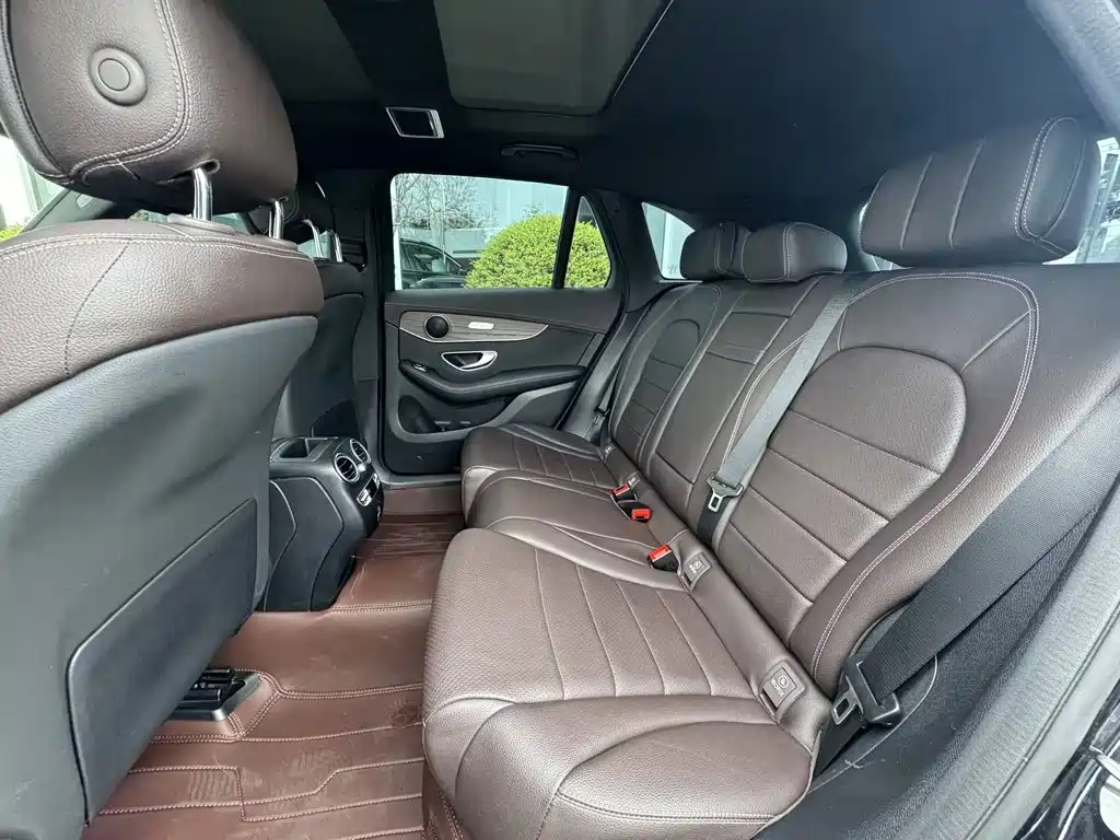 Mercedes-Benz GLC 2022 — фото 11
