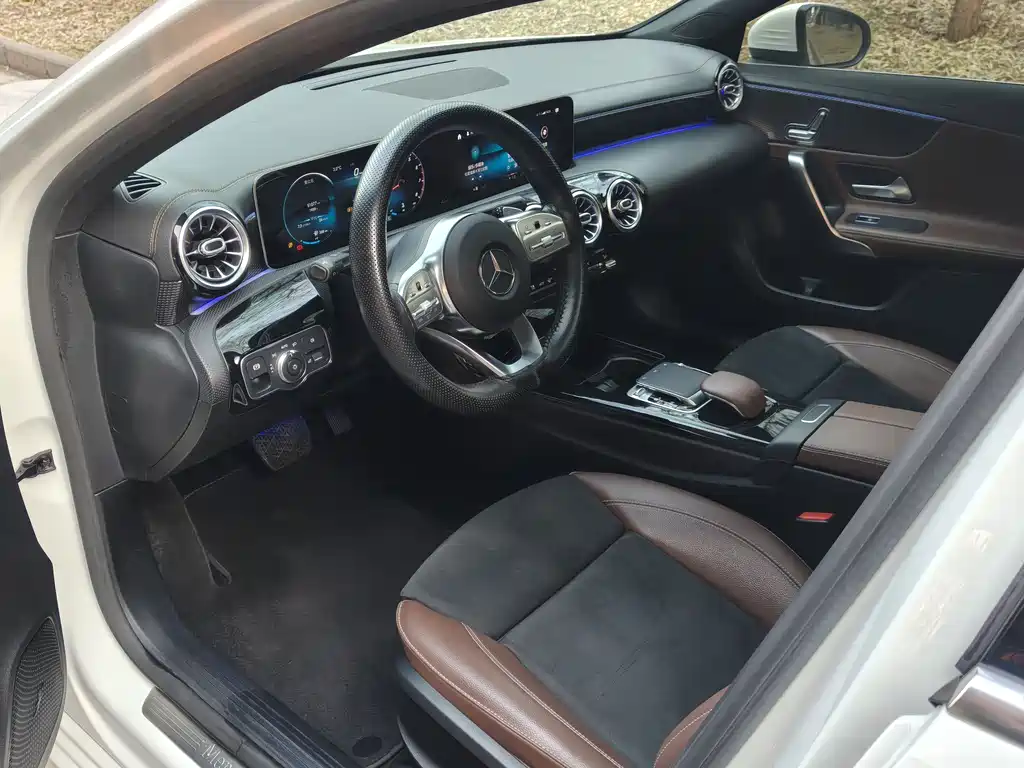 Mercedes-Benz A-Class 2020 — фото 7