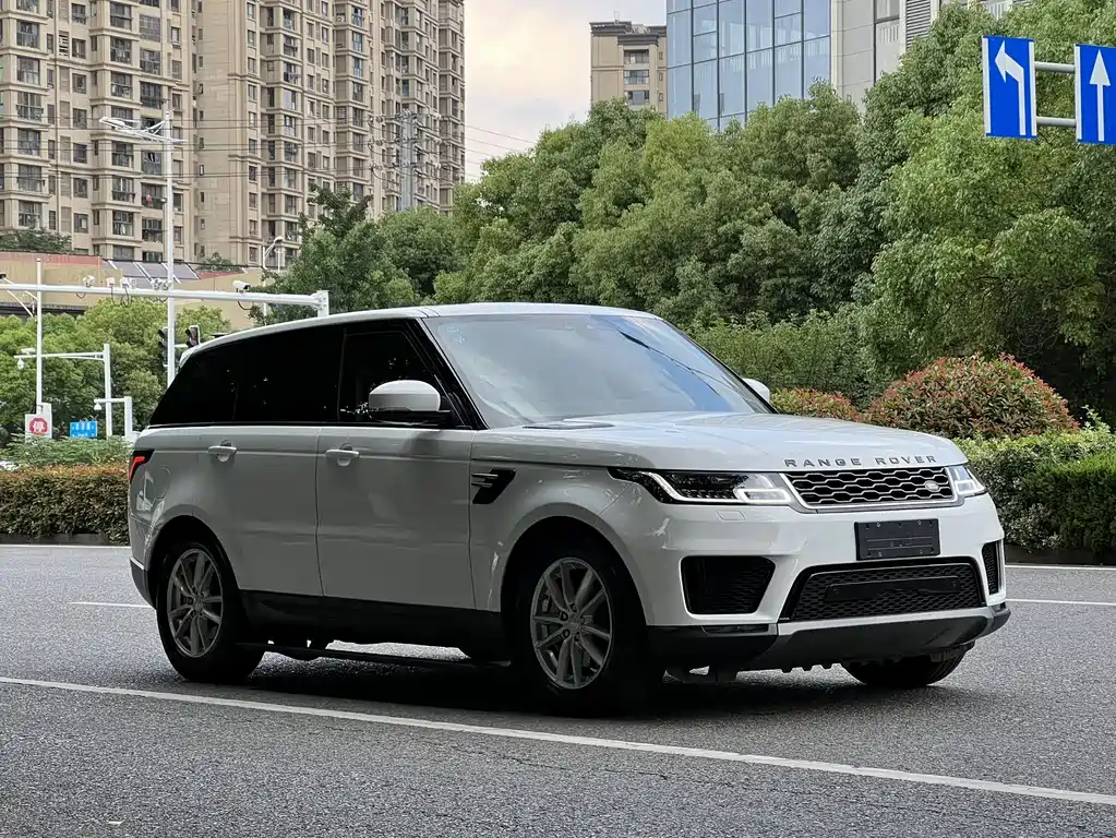 Land Rover Sport 2019 — фото 2