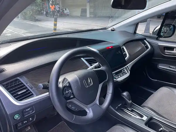 Honda Jade 2014