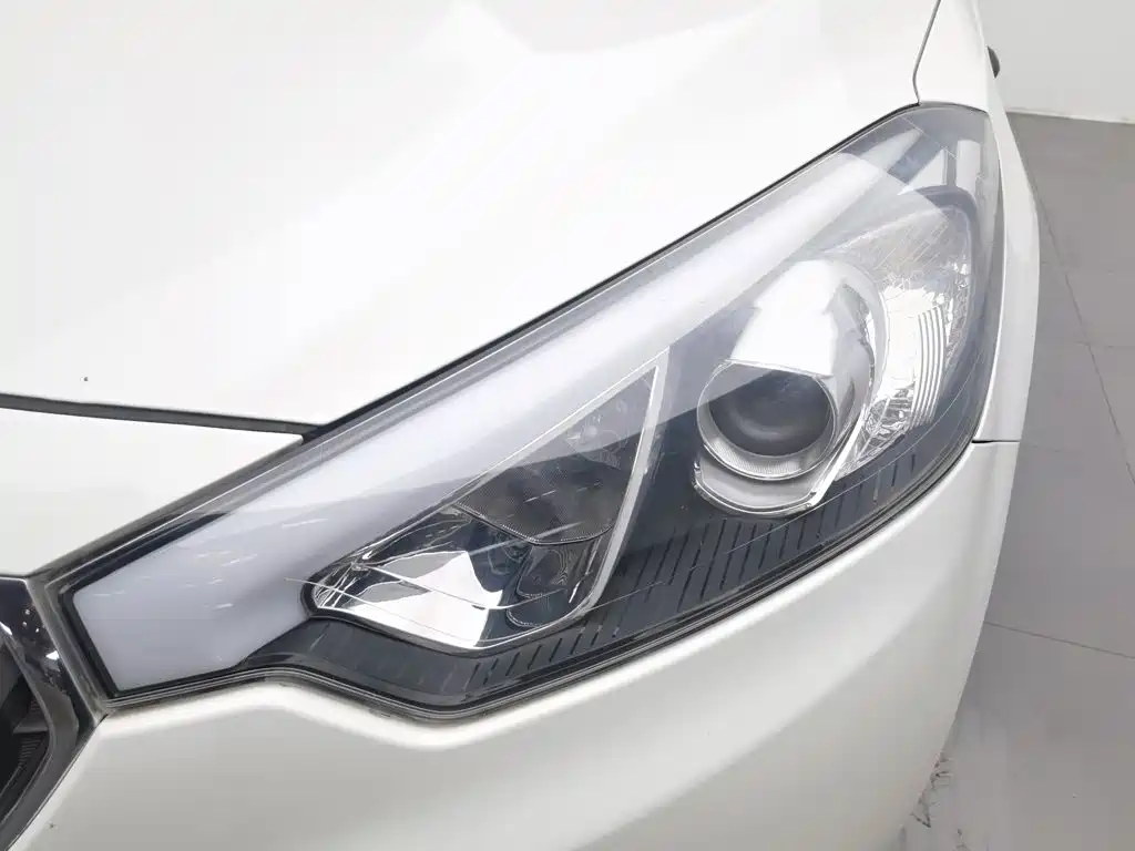 Kia K3 2016