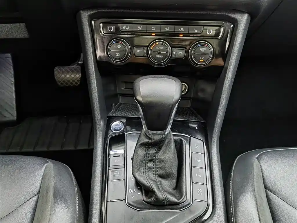 Volkswagen Tiguan L 2019 — фото 13