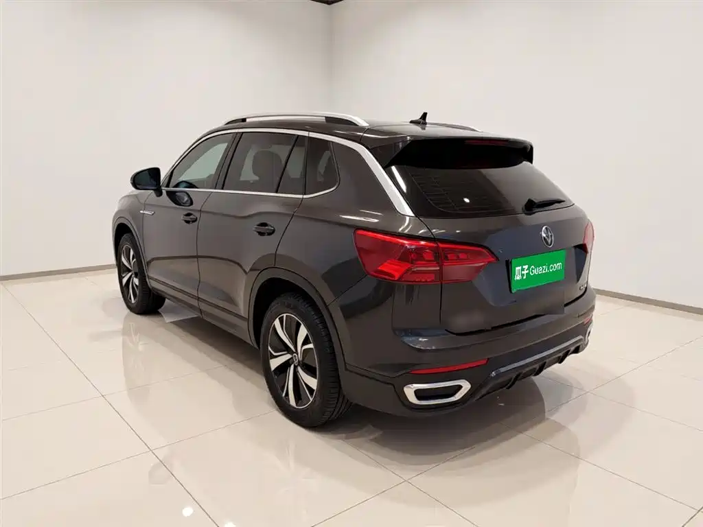 Volkswagen GTE PHEV 2022 — фото 4