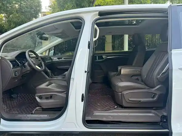 Volkswagen Viloran 2021