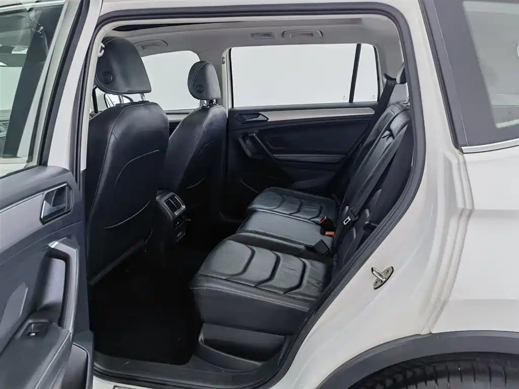 Volkswagen Tiguan L 2019 — фото 15
