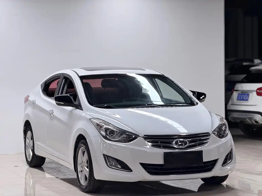 Hyundai Elantra 2013