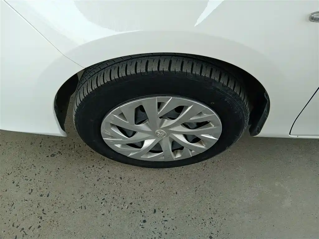 Toyota Vios FS 2022 — фото 23