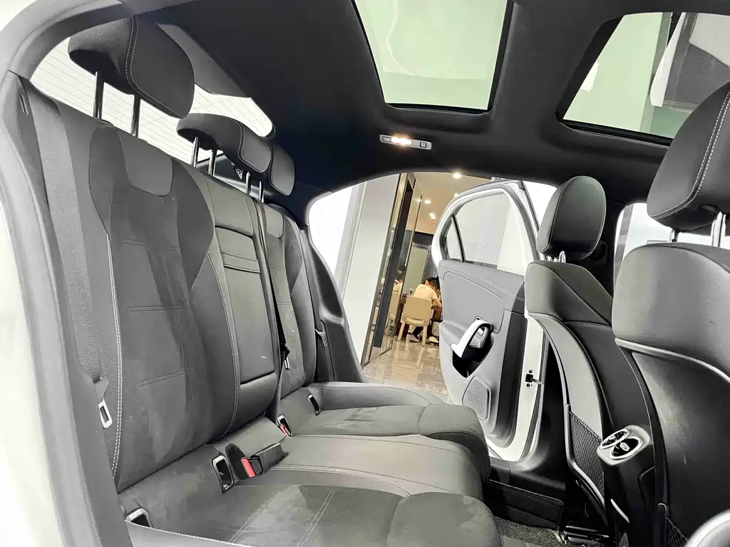 Mercedes-Benz A-Class 2021 — фото 12
