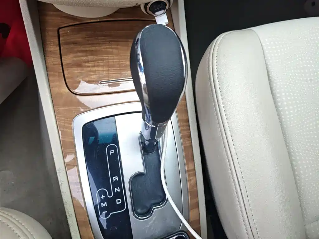 Buick Excelle 2016 — фото 10