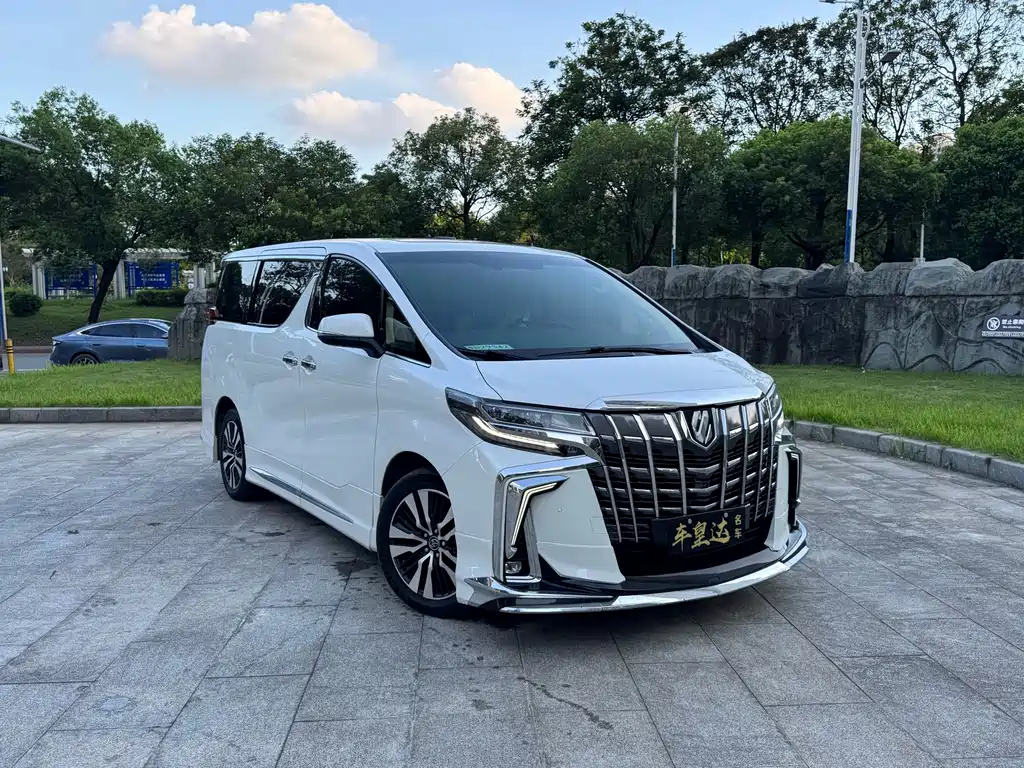 Toyota Alphard 2019 — фото 3