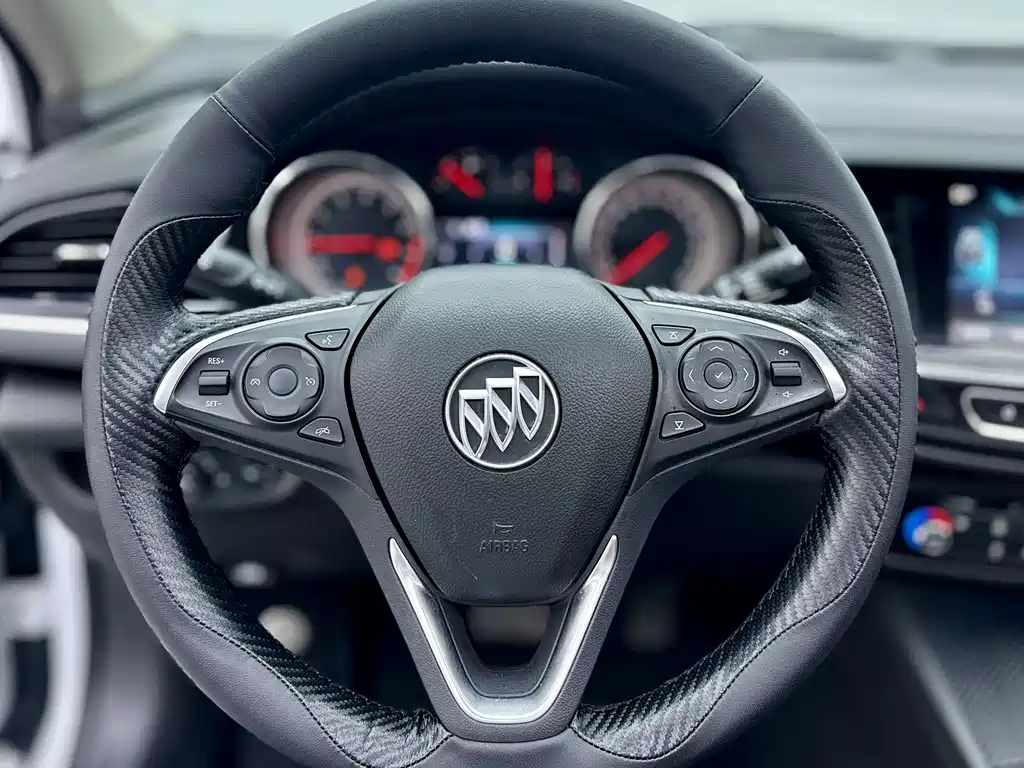 Buick Regal 2019 — фото 11