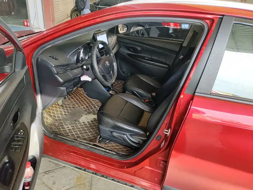 Toyota Yaris L 2020