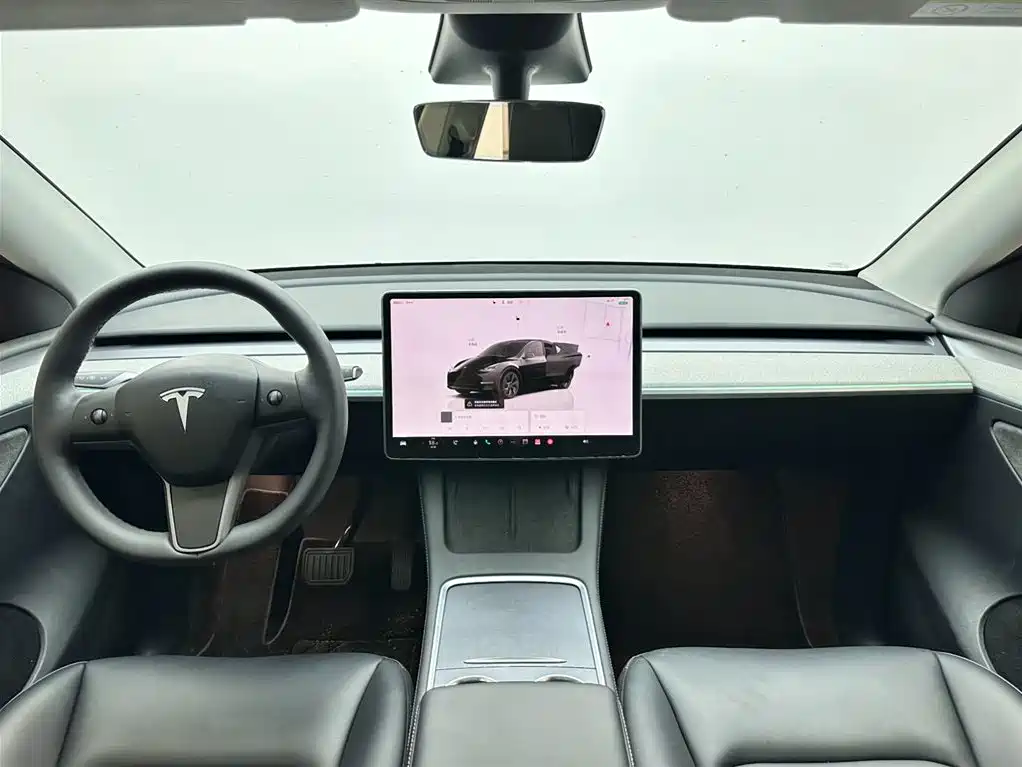 Tesla Model Y 2023 — фото 10