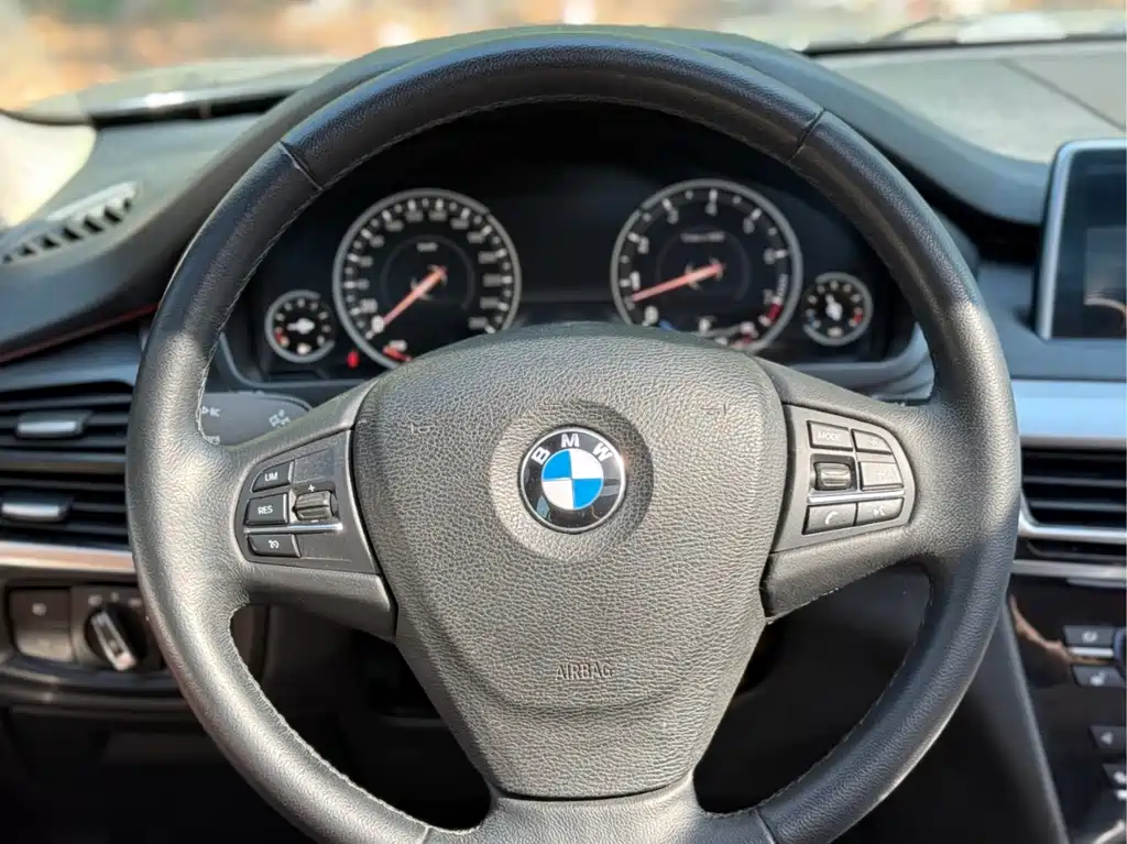 BMW X5 2018 — фото 9