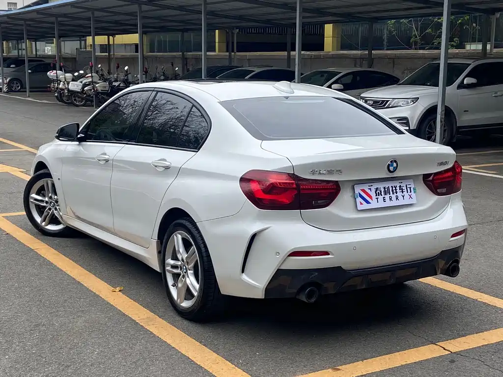 BMW 1 Series 2023