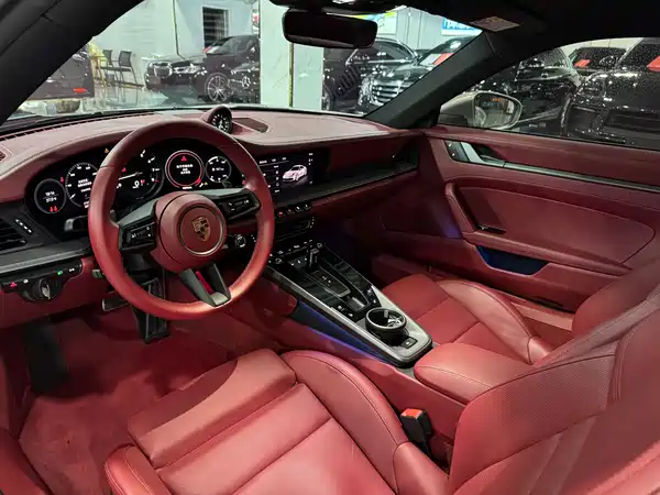 Porsche 911 2023