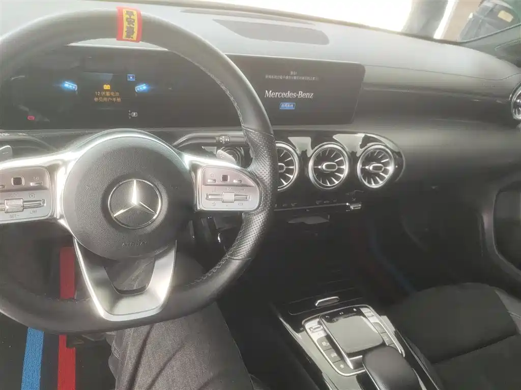 Mercedes-Benz A-Class 2020 — фото 10