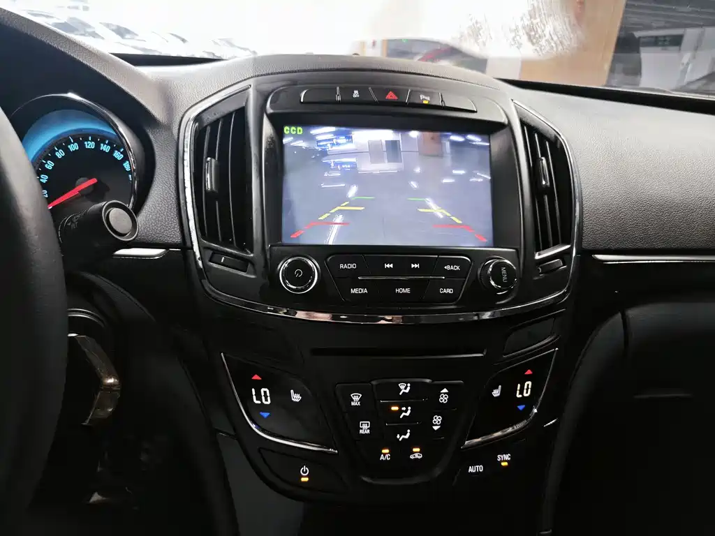 Buick Regal 2015 — фото 14