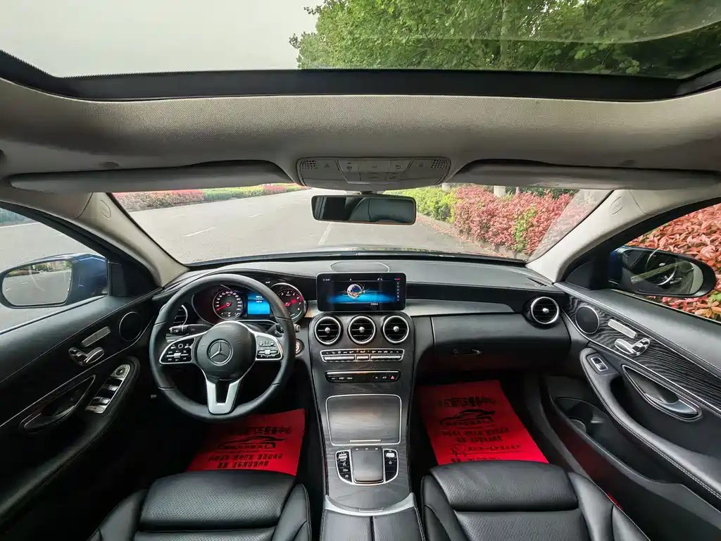 Mercedes-Benz C-Class 2018 — фото 12