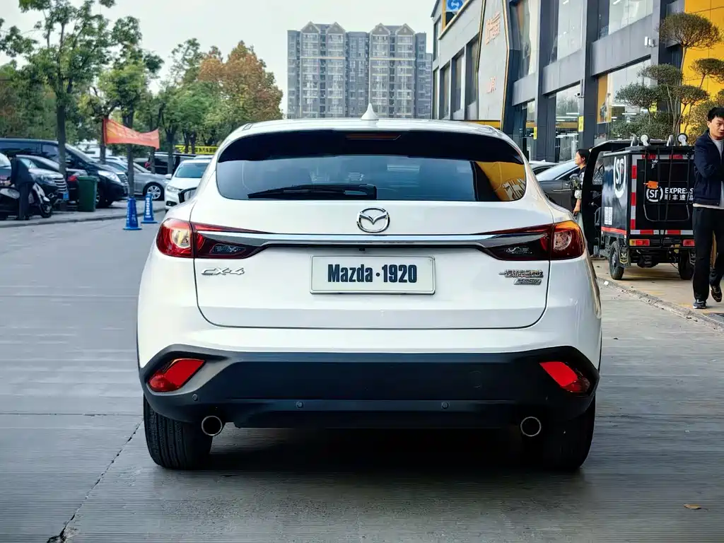 Mazda CX-4 2017 — фото 5