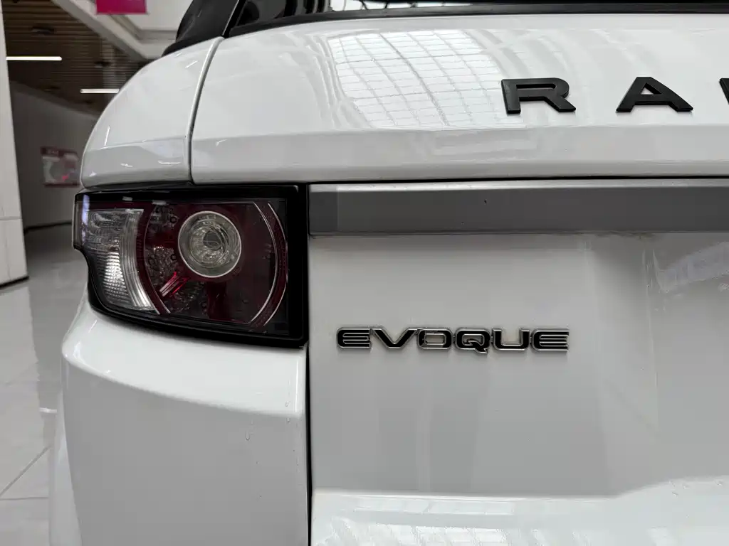 Land Rover Evoque 2014 — фото 21