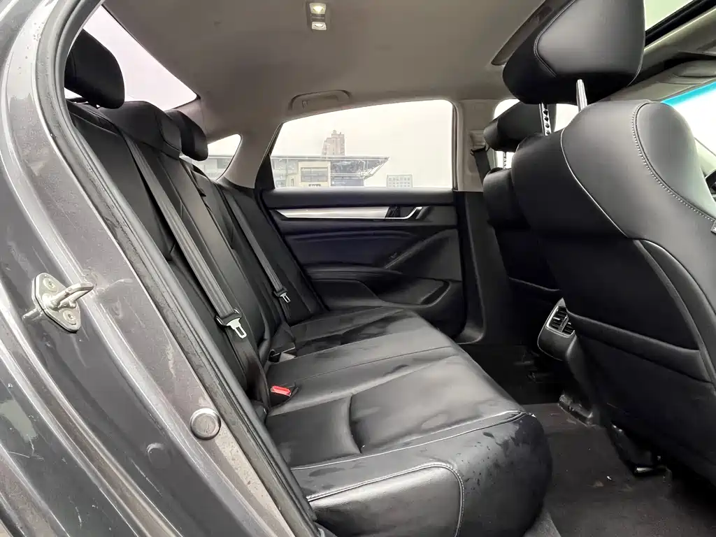 Honda Accord 2021 — фото 15