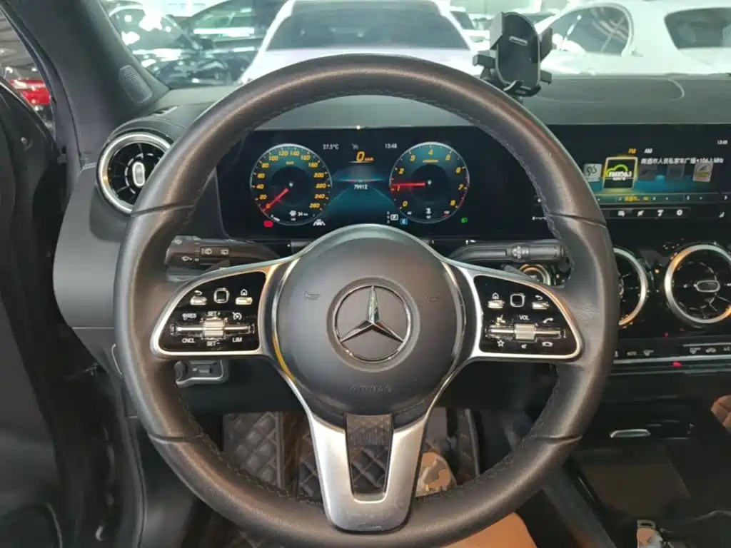 Mercedes-Benz GLA 2022 — фото 11