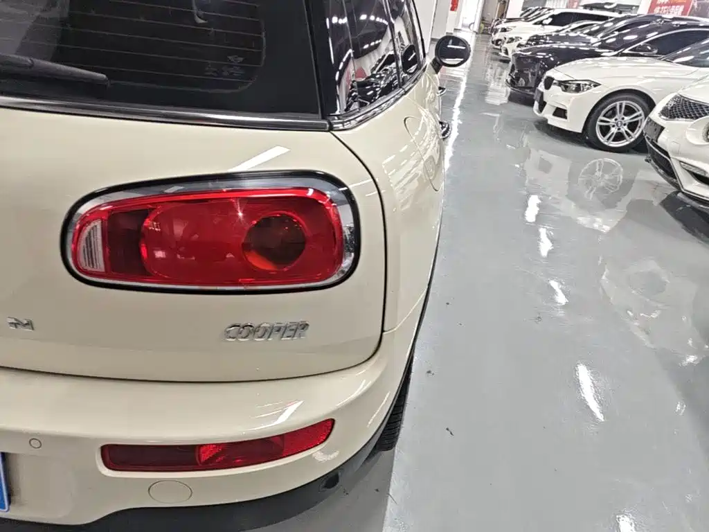 MINI Clubman 2019 — фото 8
