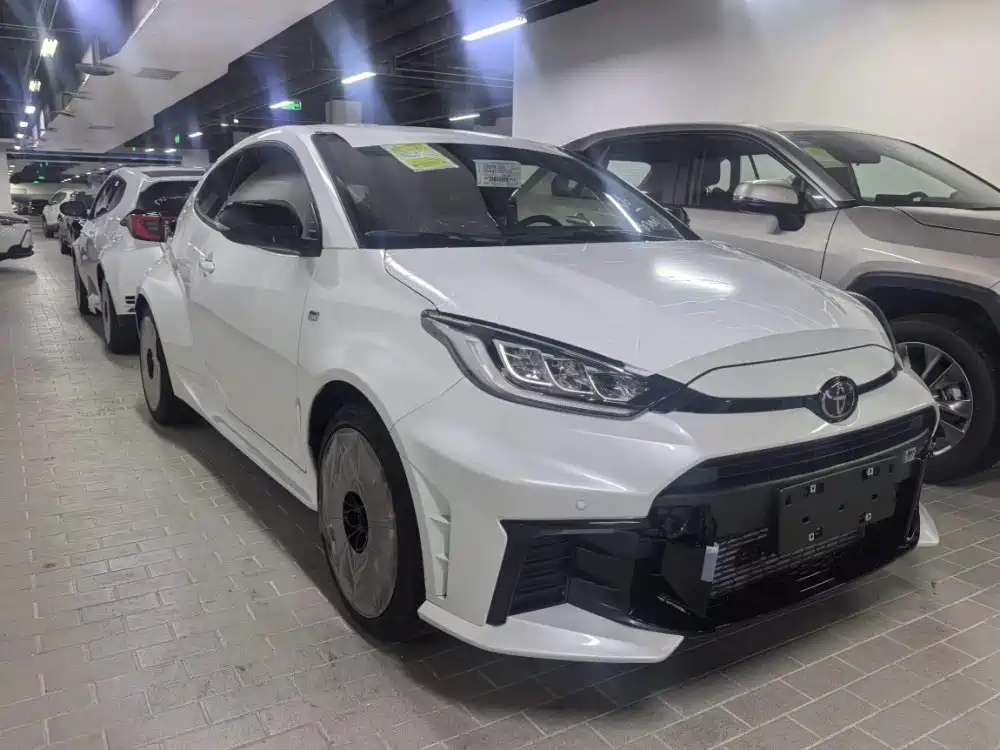 Toyota GR YARIS 2026 — фото 2