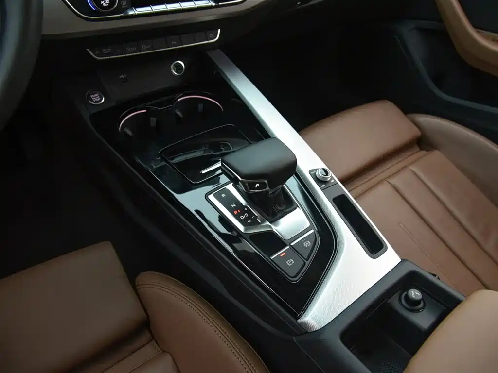 Audi A5 2022 — фото 10
