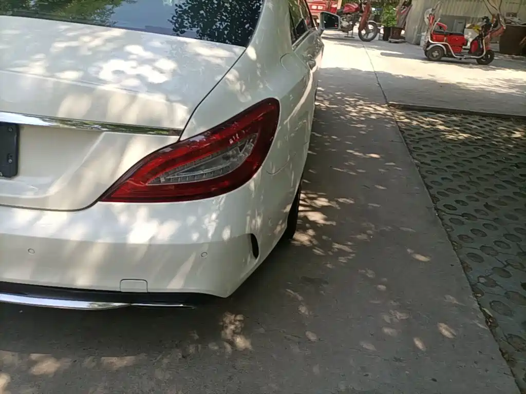 Mercedes-Benz CLS 2015 — фото 24