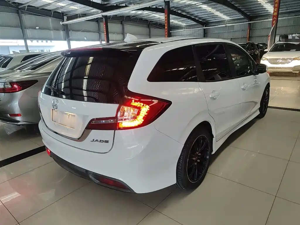 Honda Jade 2015 — фото 7